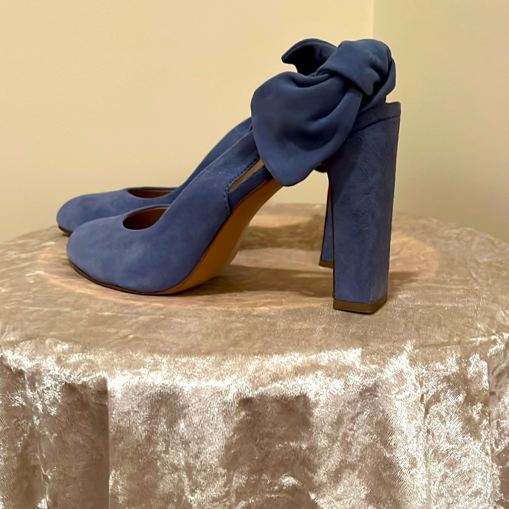 Statement Heels! - image 2